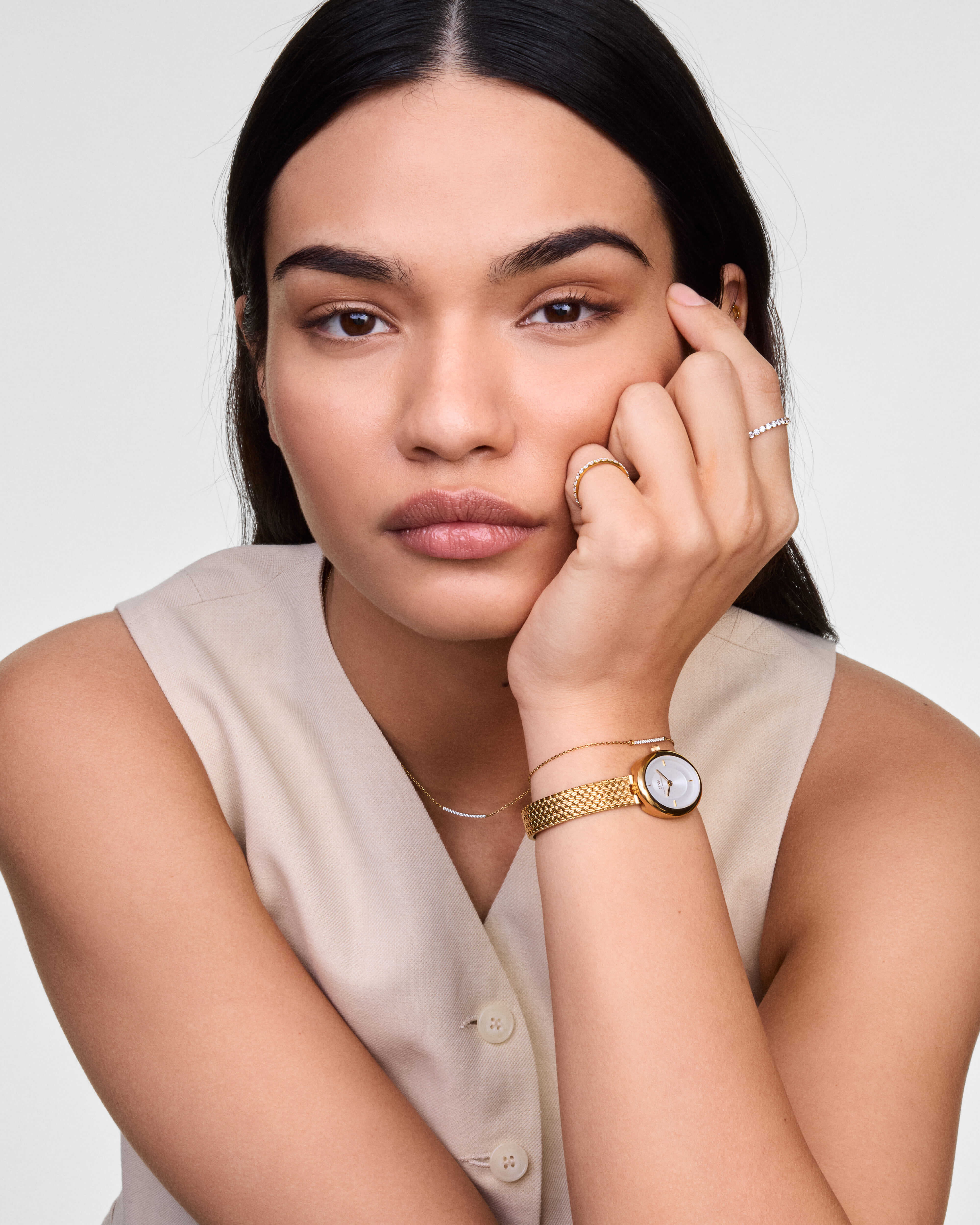 AW25_Model_4000x5000_Shot_14 (1) (1).jpg