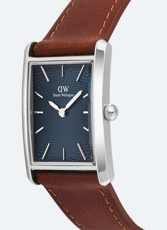 Jam Tangan Daniel Wellington Bound Light Brown Arctic Guilloché Silver (24mm x 35mm) Dial Close Up