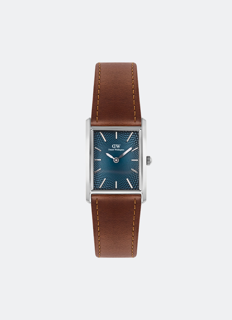 Jam Tangan Daniel Wellington Bound Light Brown Arctic Guilloché Silver (24mm x 35mm) DW00100900