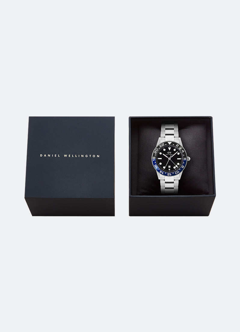 Jam Tangan Daniel Wellington Iconic GMT Link Black Blue Ceramic Bezel Silver (40mm) DW00100921
