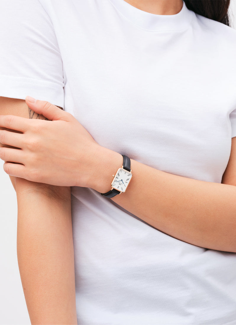 Jam Tangan Daniel Wellington Quadro Roman numerals 20x26 Sheffield RG white DW00100689
