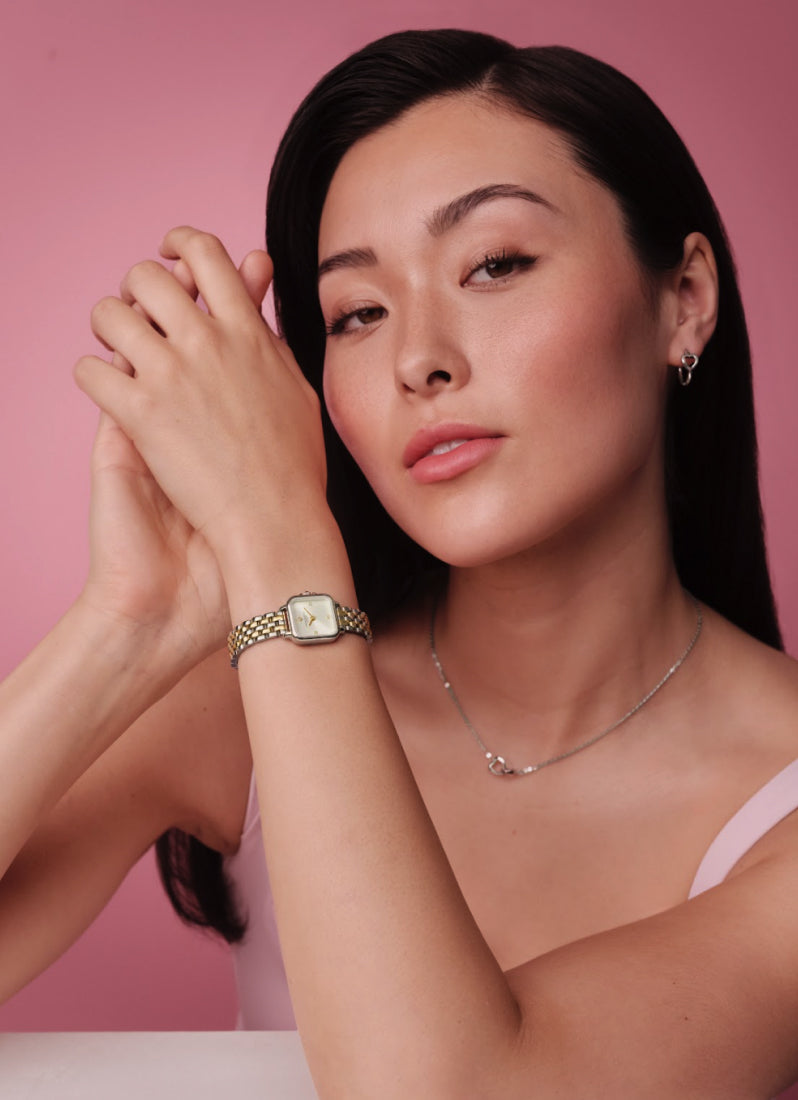 Jam Tangan Wanita Olivia Burton Modern Classic Mini Grosvenor Ivory Sunray Dial, SS/GP Case, Two Tone SS/GP Bracelet - 20mm Back