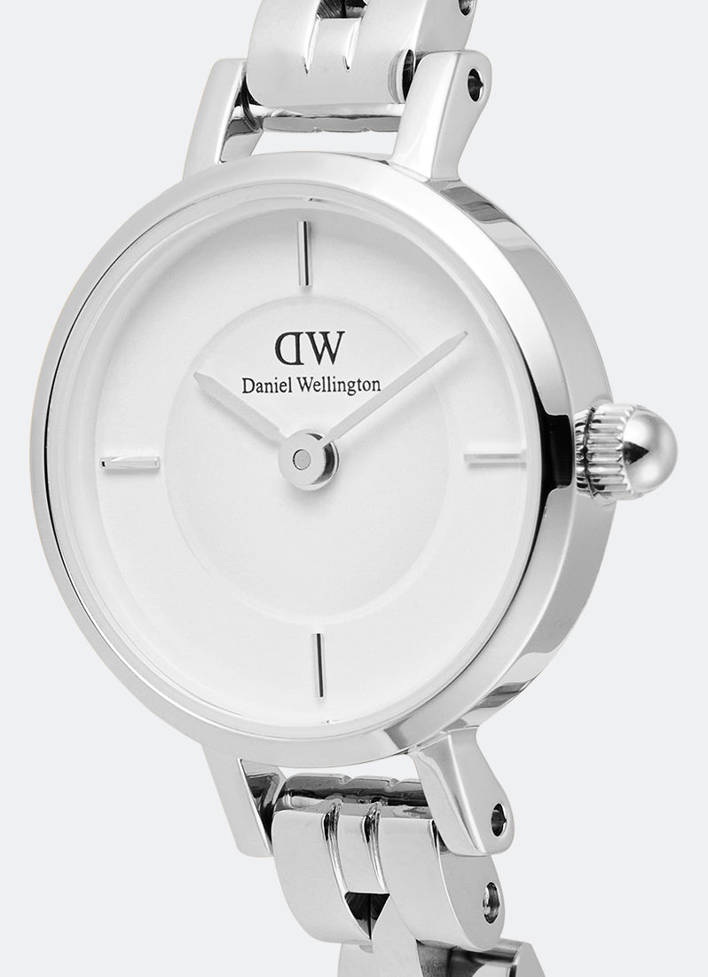 Daniel Wellington Petite Mini White Arch 3-Link Silver Dial Close Up