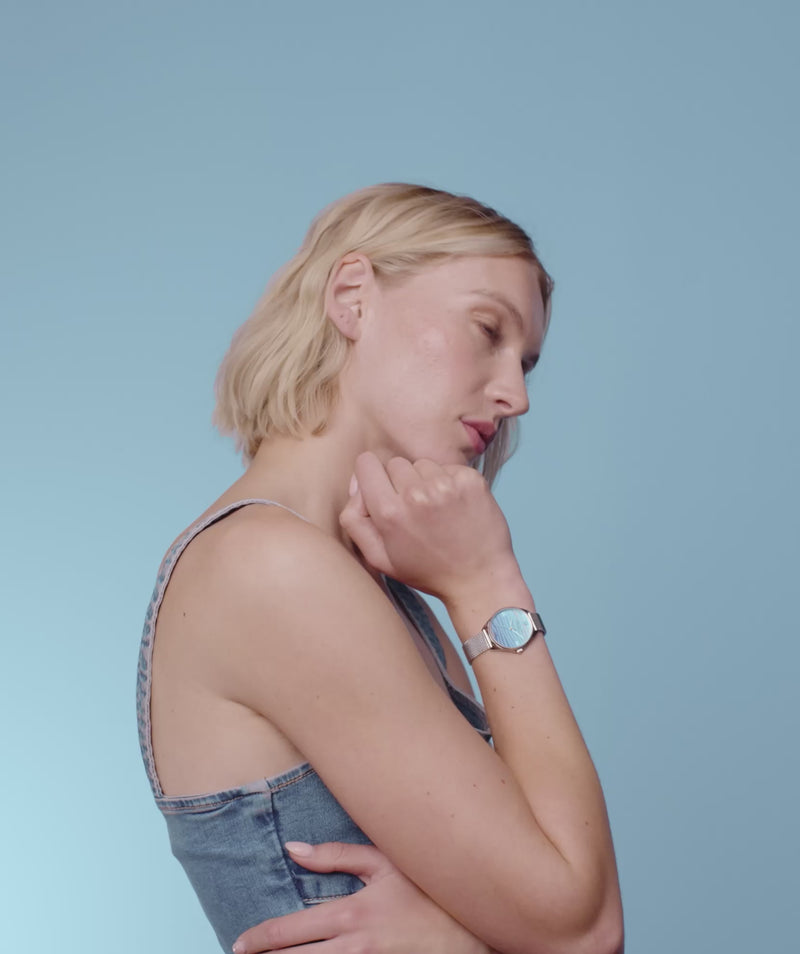 Jam Tangan Olivia Burton Signature Azure Green/Blue Tone Water Inspired Dial, SS Case, SS Mesh - 30mm